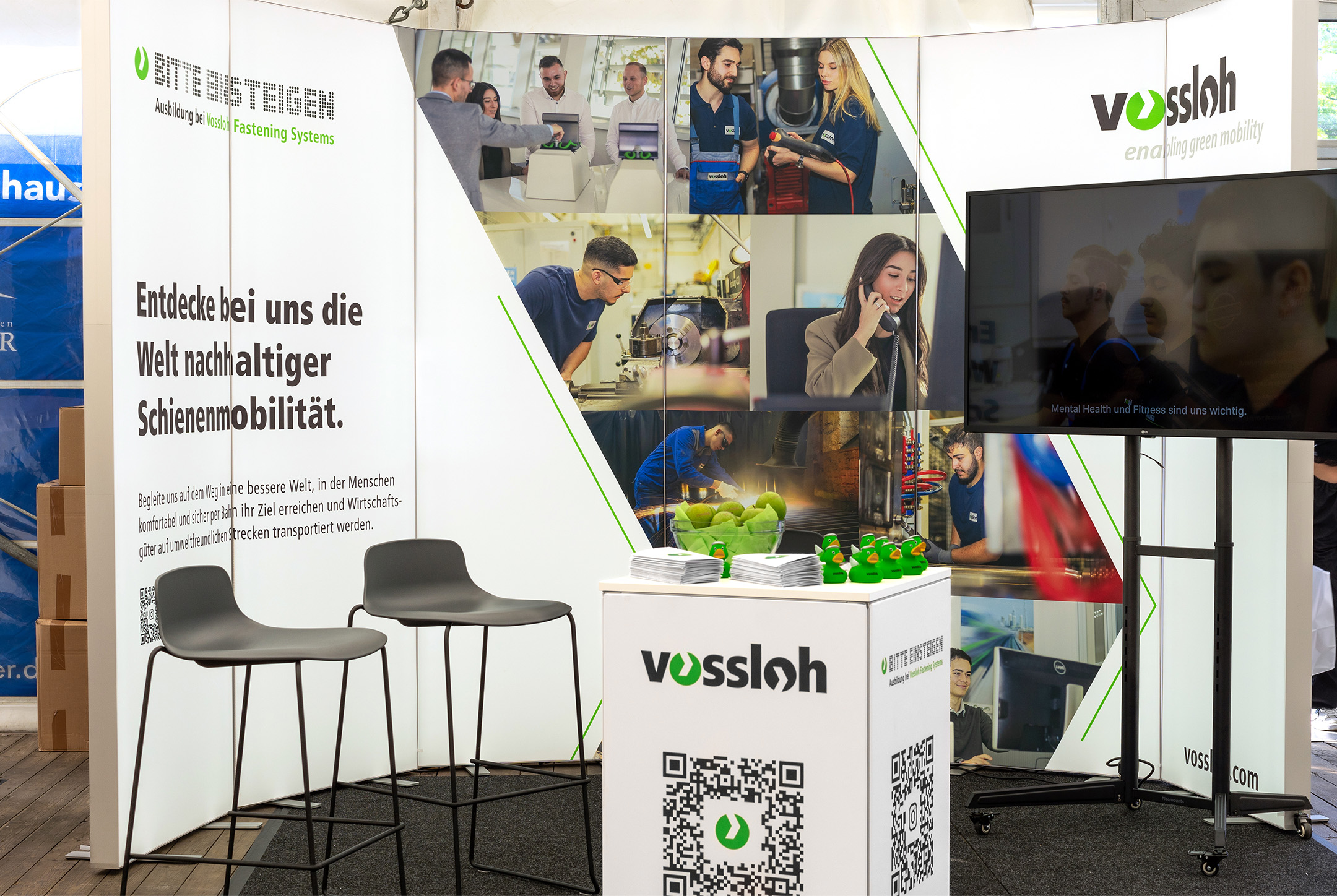 Der neue Messestand der Firma Vossloh Fastening Systems auf der Ausbildungsbörse 