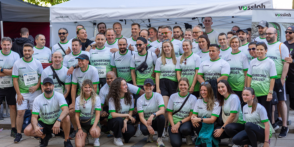 Teambild von dem Team Vossloh bei dem AOK-Firmenlauf Lüdenschenscheid 2024