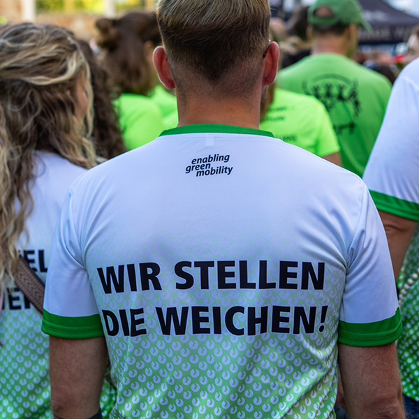 Trikot mit der Aufschrift 