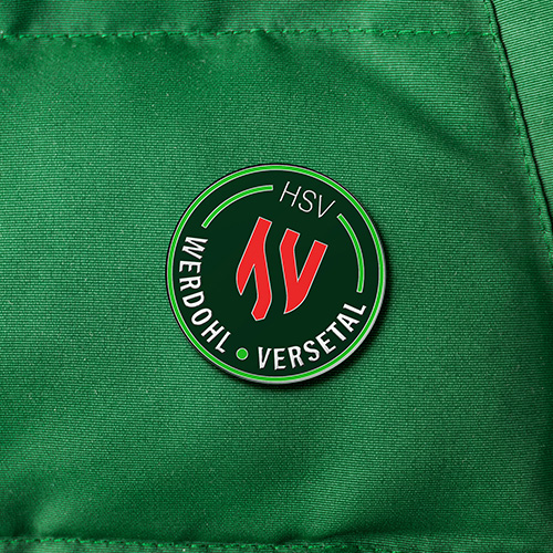 Button auf einer Jacke mit der 